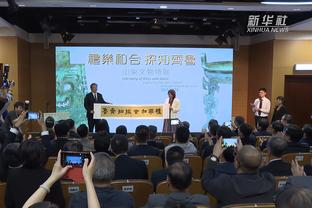 Mặt bài! Người dẫn chương trình xinh đẹp CCTV 5 đưa tin C La đăng quang Vua Xạ Thủ năm 2023